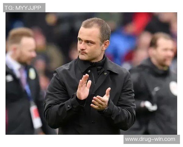 现任八号足球明星的辉煌成就与未来展望分析